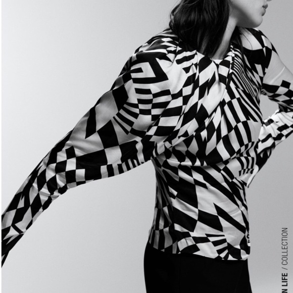 NEW Zara Pleat Neck Mod Geometric Top - Picture 5 of 12